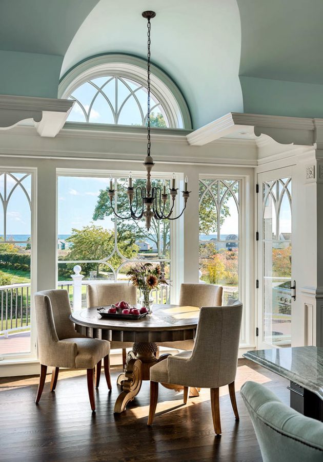 17 Elegant Traditional Dining Room Designs You'll Love