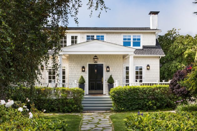 17 Gorgeous Traditional Home Exterior Designs You Will Find Inspiration In