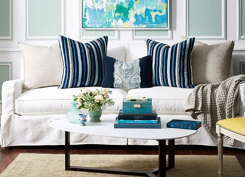 17 Cool Ideas To Style Up Your Living Room With Pillows