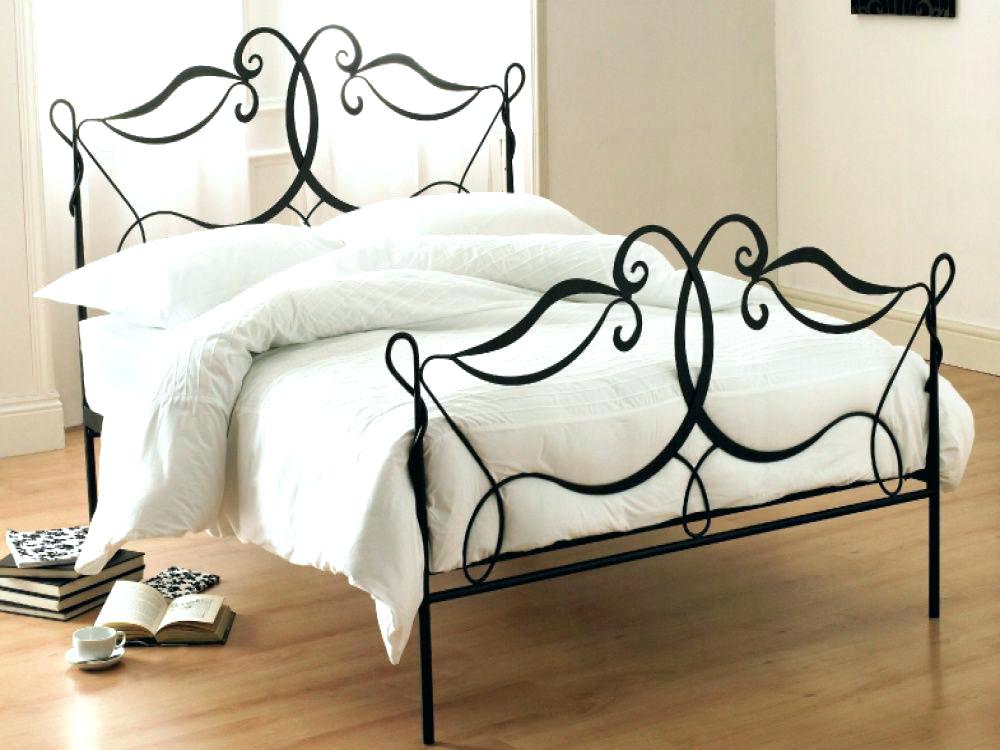 Iron Frame Bedroom Decor Country