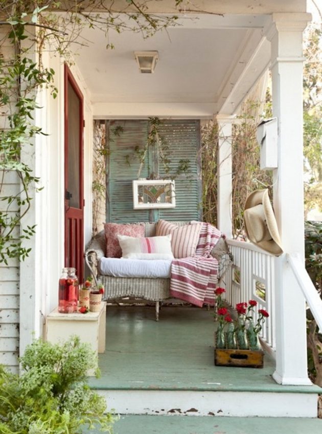 18-magnificent-shabby-chic-porch-designs-that-are-too-cute-to-pass-up