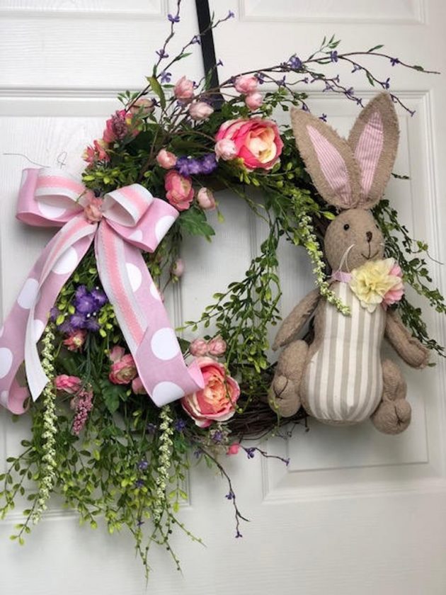 15 Beautiful Handmade Floral Easter Wreath Designs Perfect For Spring