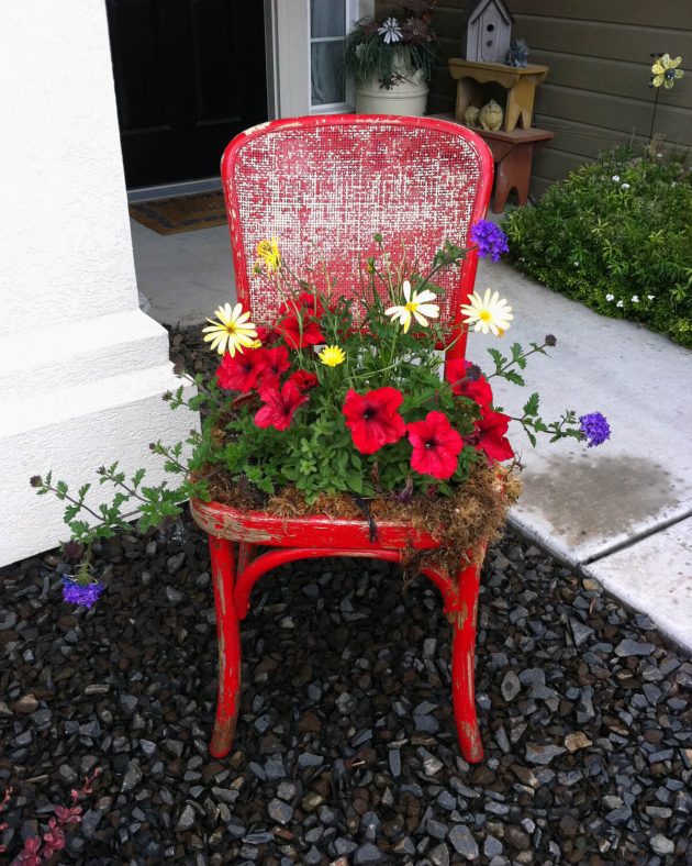 15 Beautiful DIY Garden Projects You Need To Craft This Spring