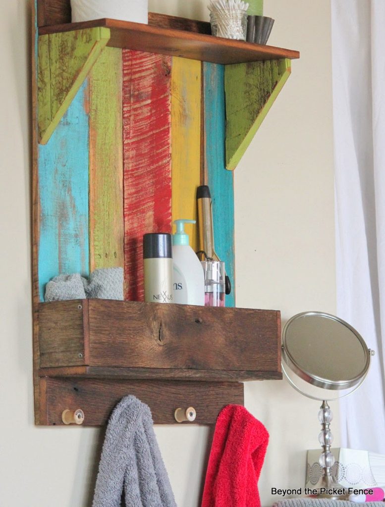 15 Eco-Friendly DIY Reclaimed Wood Craft Ideas For Your Home