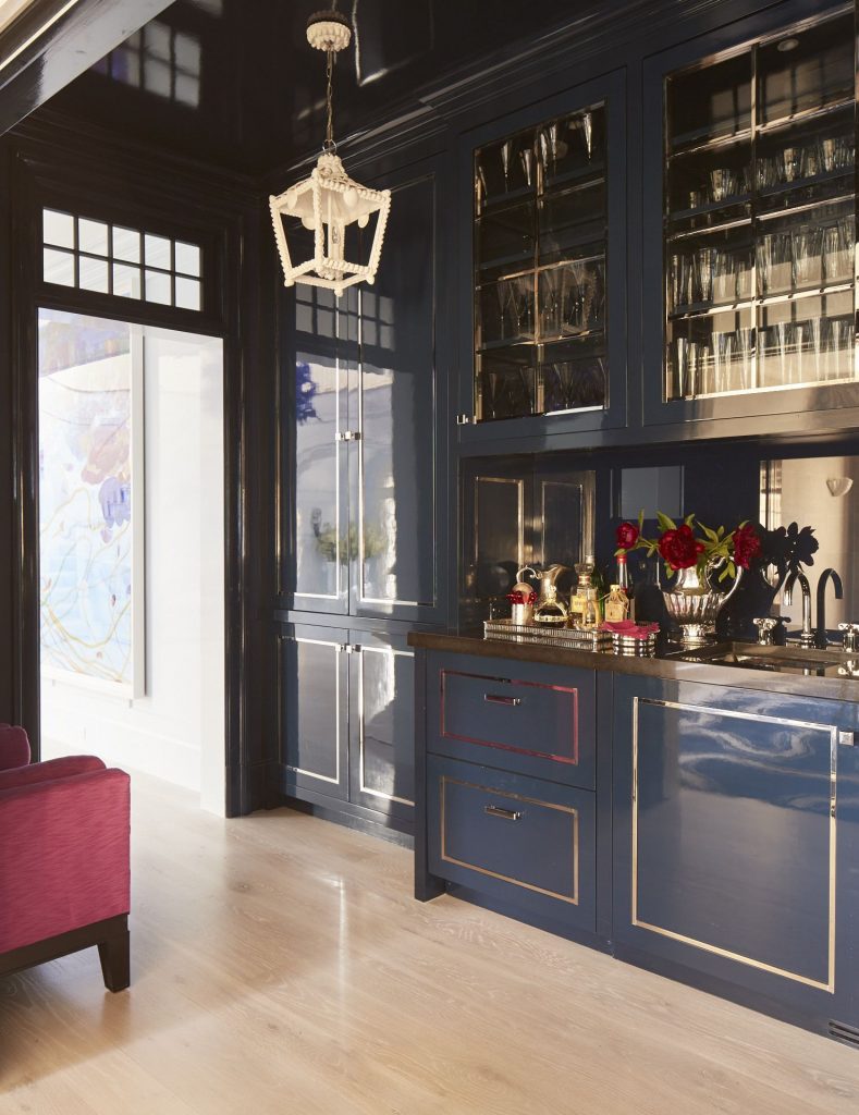 10 Functional and Charming Butler's Pantries You Need Right Now