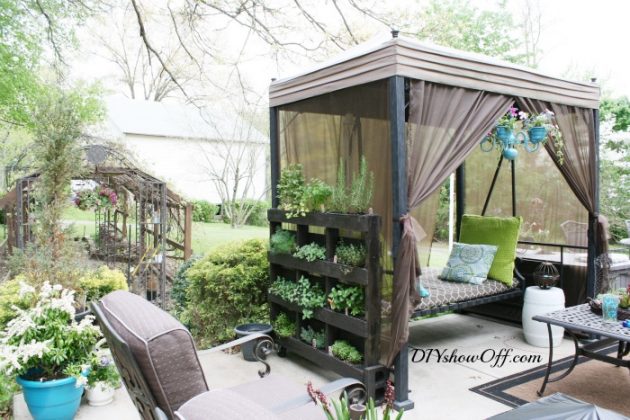 15 Astonishing DIY Garden Decor Ideas You Must Craft