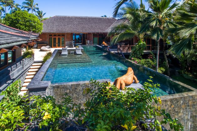 15 Majestic Tropical Swimming Pool Designs That Will Leave You Breathless