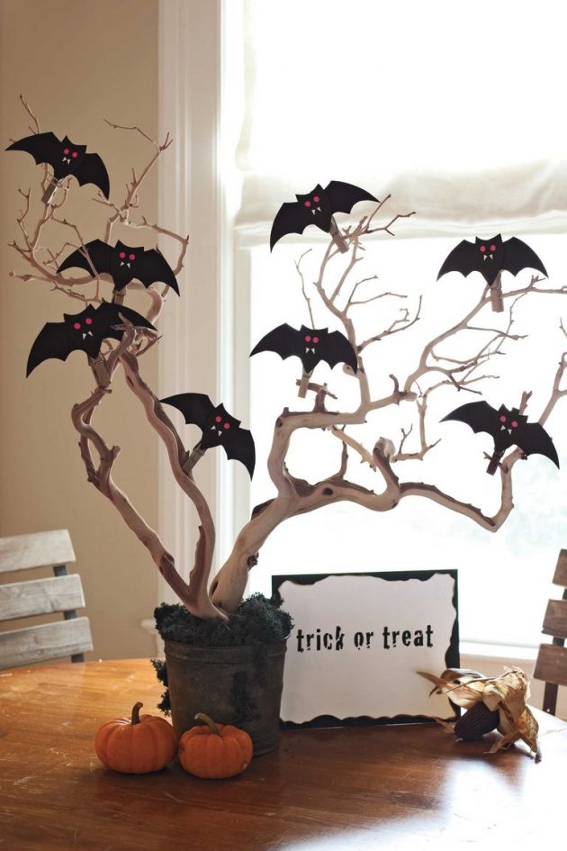 15 Ghostly DIY Halloween Party Decor Ideas For A Spooky Atmosphere