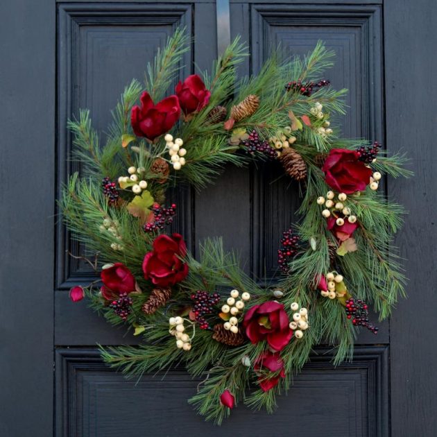 15 Super Cute Christmas Wreath Designs You'll Love To Hang