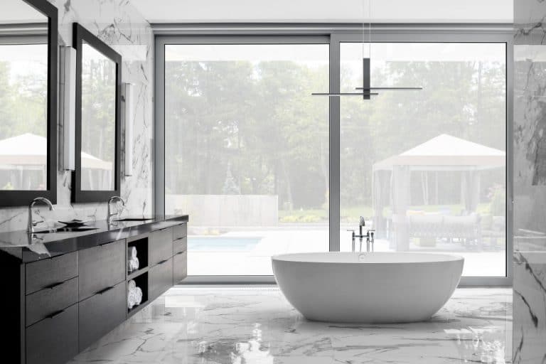 18 Epic Modern Bathroom Designs That Are All About Cleanliness