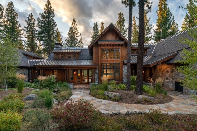 18 Monumental Rustic Exterior Designs You Just Can't Look Away From