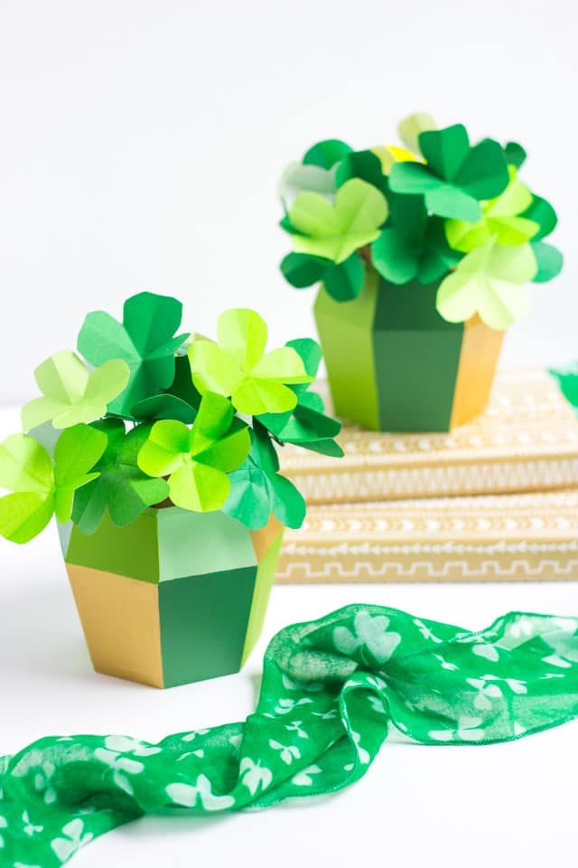17 Super Cool St Patrick S Day Home Decor Ideas That Are Super Easy To