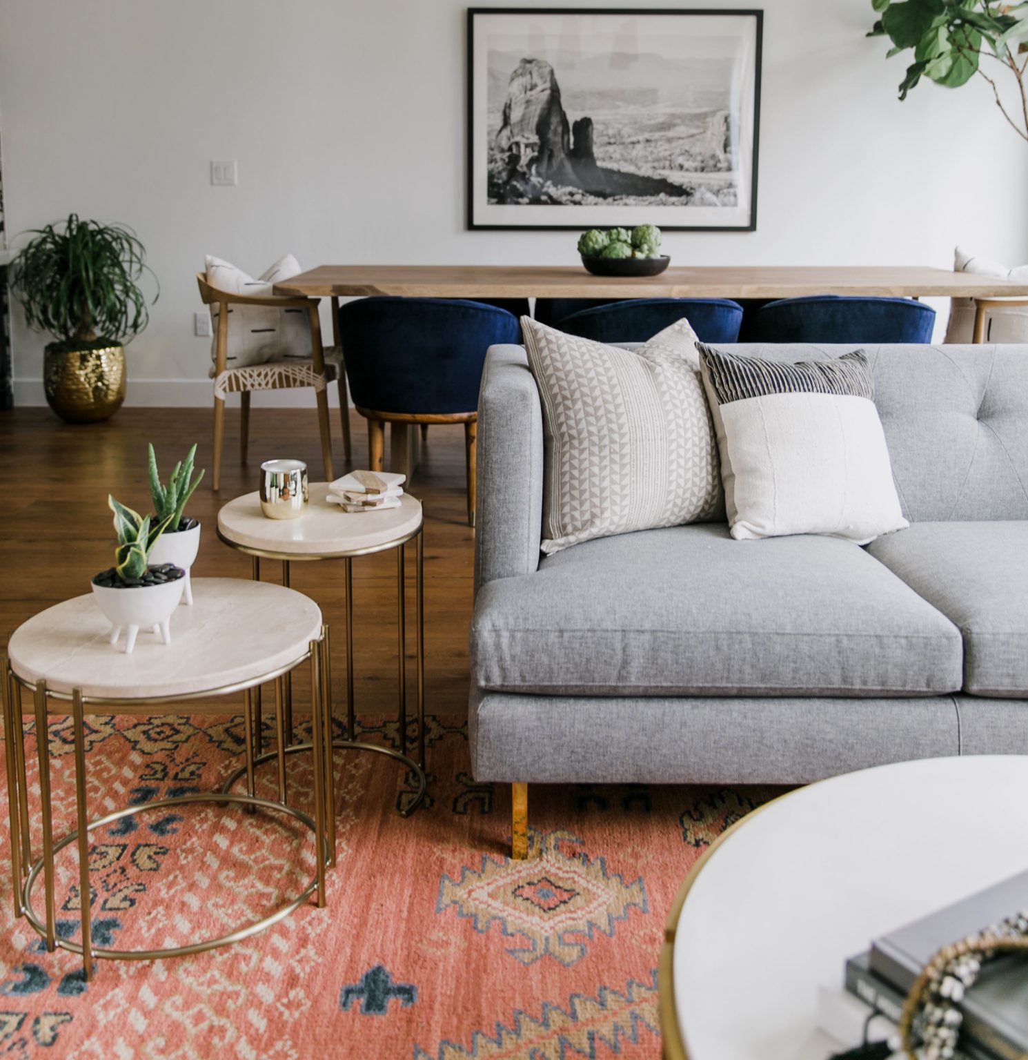 The Most Important Essentials for a Minimalist Living Room