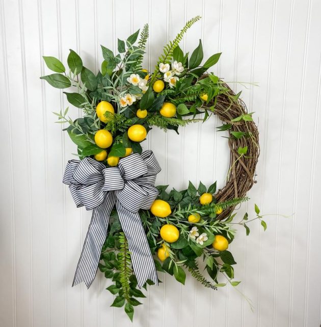 15 Colorful Summer Wreath Designs That Will Refresh The Entrance