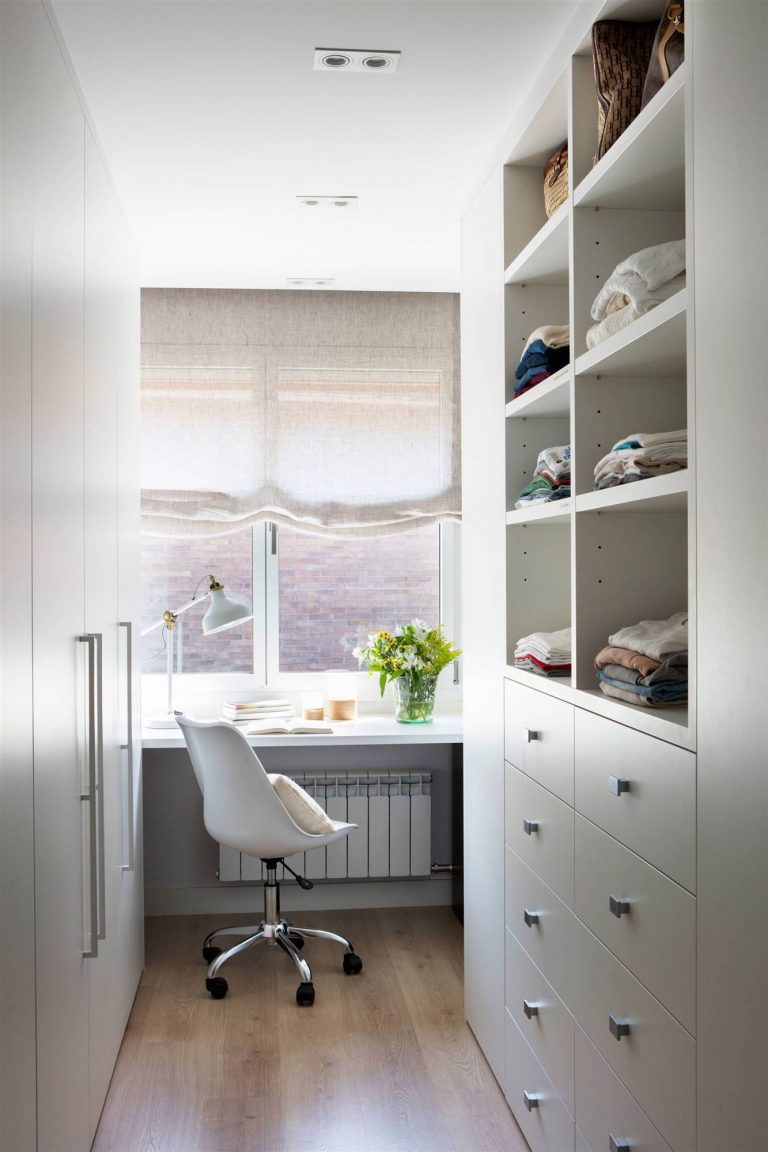 The Best Small Dressing Room Ideas For Your Space   4 63 768x1152 