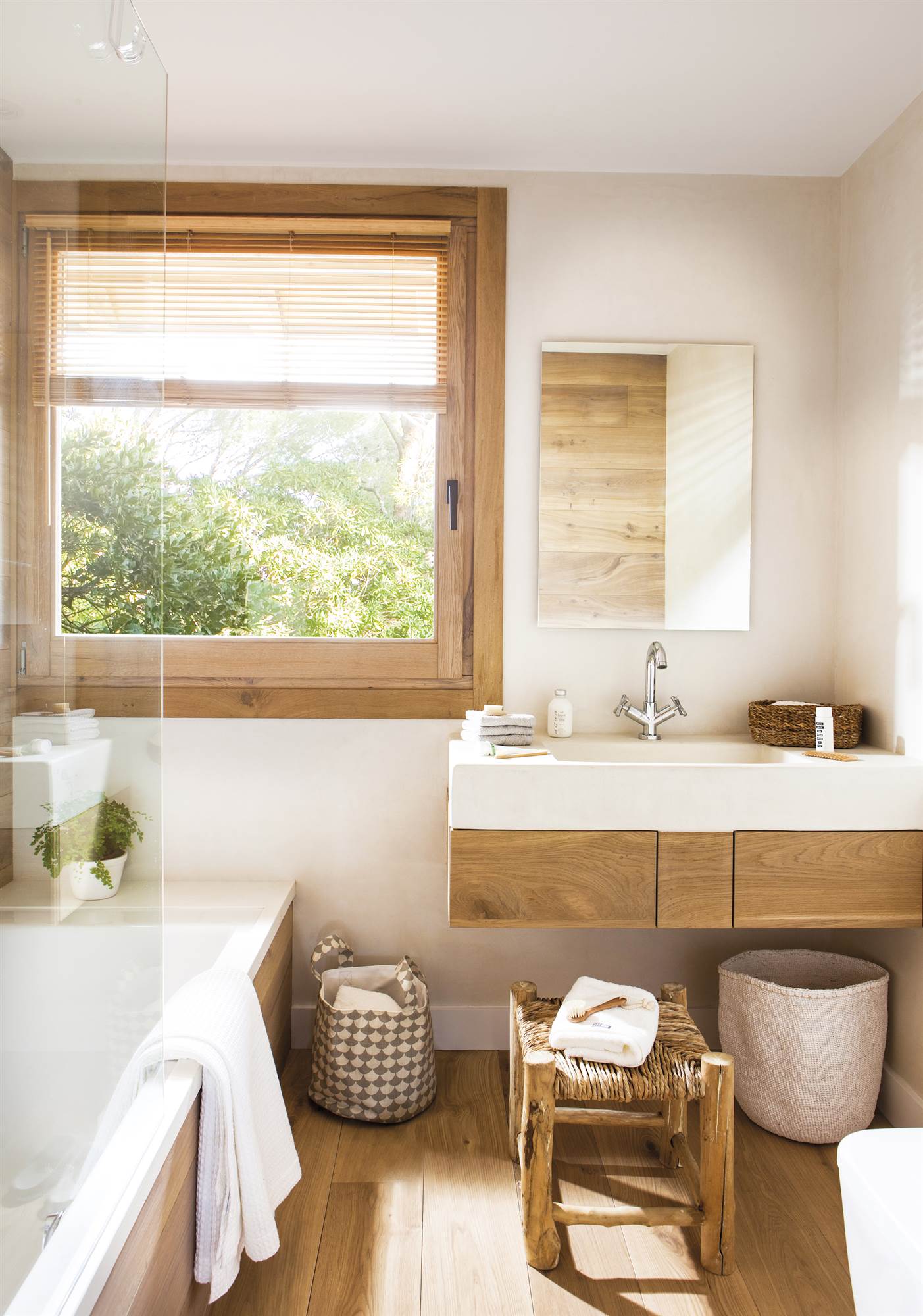 10 Practical and Modern Bathrooms You'll Love in an Instance (Part I)