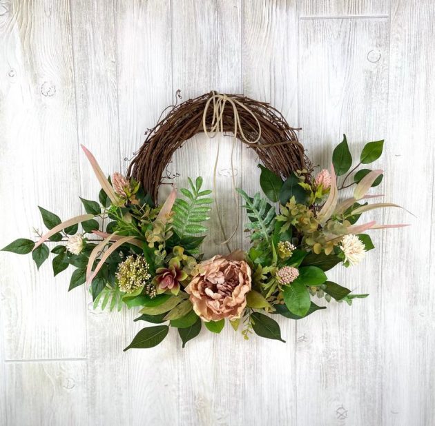 20 Refreshing Summer Wreath Designs Your Front Door Needs Right Now