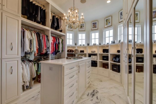 18 Deluxe Mediterranean Closet Designs You Will Fall In Love With