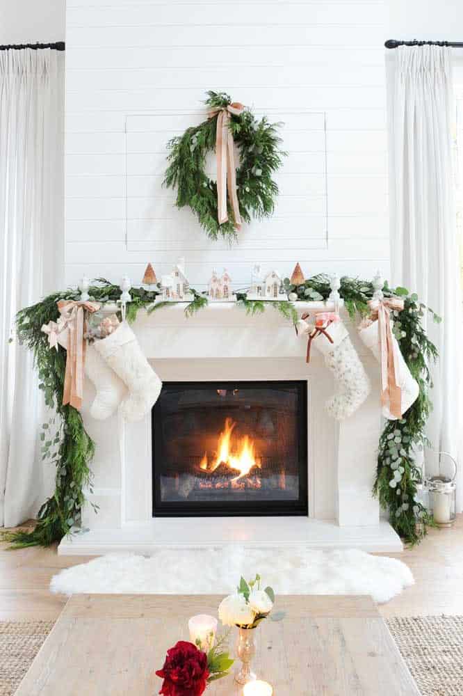 Christmas Garland - What is It and Decoration Gallery