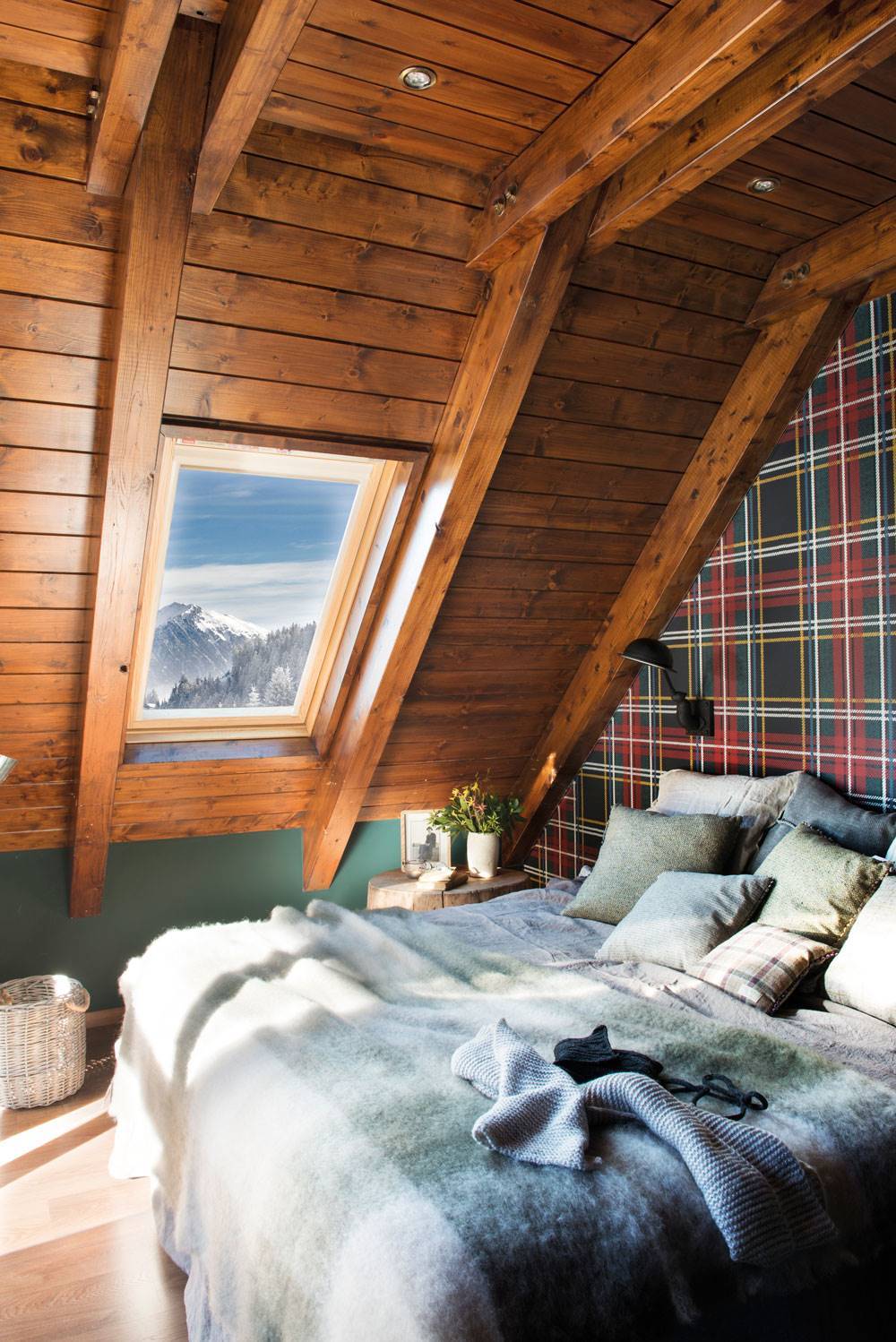 10 Winter Bedrooms Where You Won T Be Cold Part II   4 4 3 