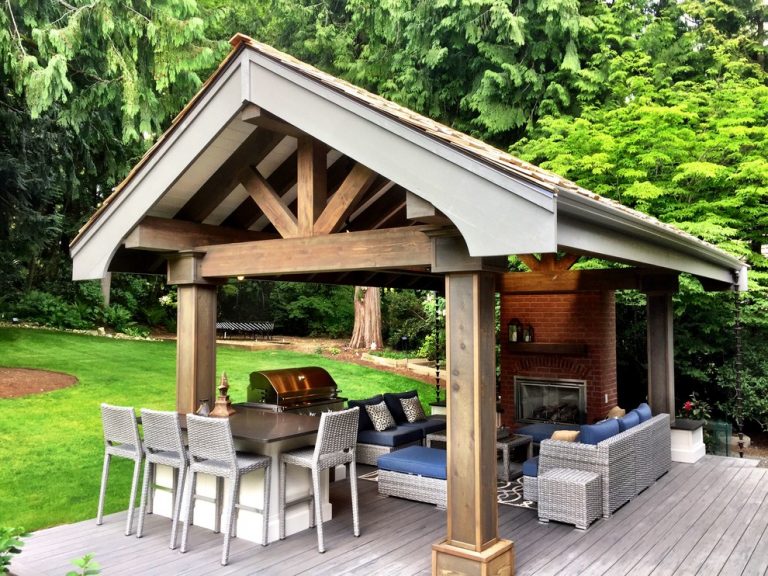 16 Amazing Traditional Deck Designs That Will Transform Your Outdoor Living