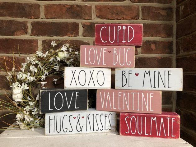 18 Charming Valentine's Day Signs You Would Love To Put Up