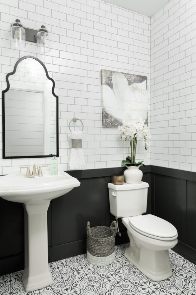 18 Farmhouse Bathroom Designs That Prove This Style Can Be Modern Too