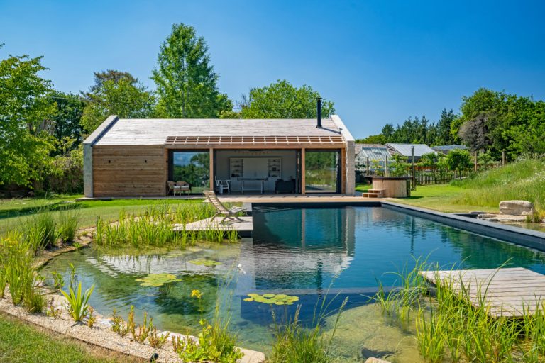 18 Magnificent Farmhouse Swimming Pool Designs You Will Fall In Love With 