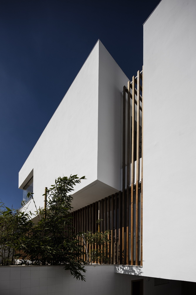 Villa F by Mohamed Amine Siana in Casablanca, Morocco