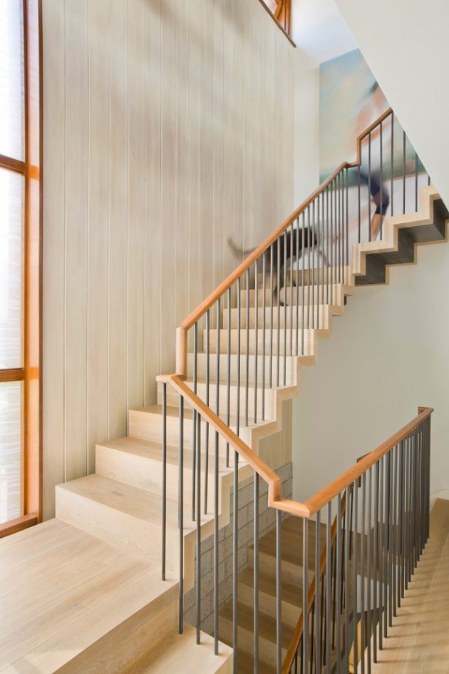 16 Awesome Coastal Staircase Designs Perfect For Your Home