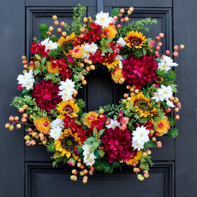 18 Fresh Floral Summer Wreath Designs You're Gonna Fall In Love With