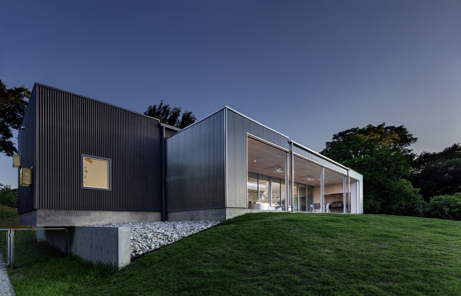 Rio Vista Residence by Buchanan Architecture in Dallas, Texas