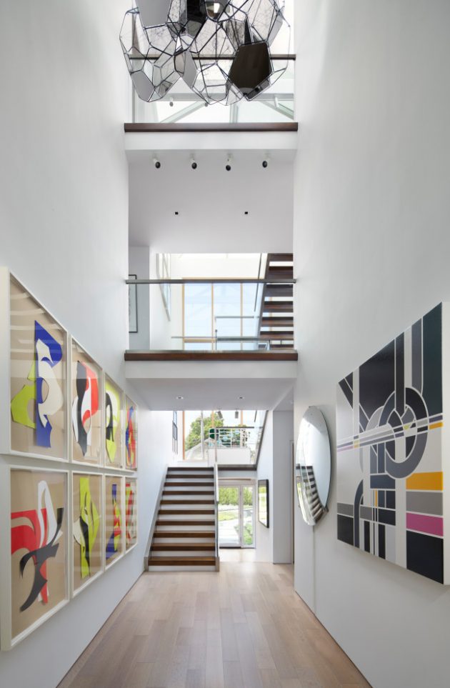 17 Amazing Contemporary Hallway Designs That Are Out Of The Ordinary