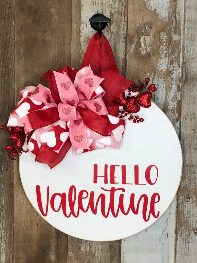 15 Charming Valentine's Day Wreath Designs You Should Consider