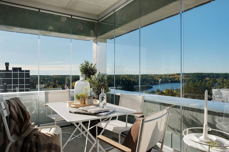 15 Beautiful Modern Sunroom Designs Perfect For Any Weather