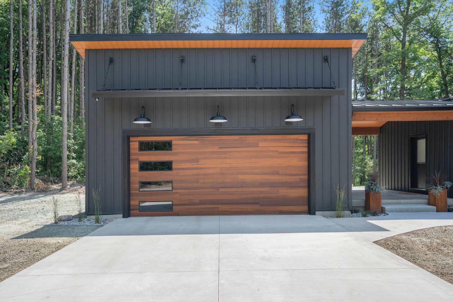 20 Amazing Rustic Garage Exterior Designs That Simply Fit In