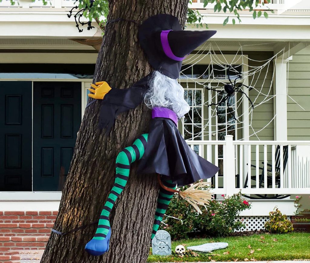 16 Creepy Halloween Decorations For Your Home