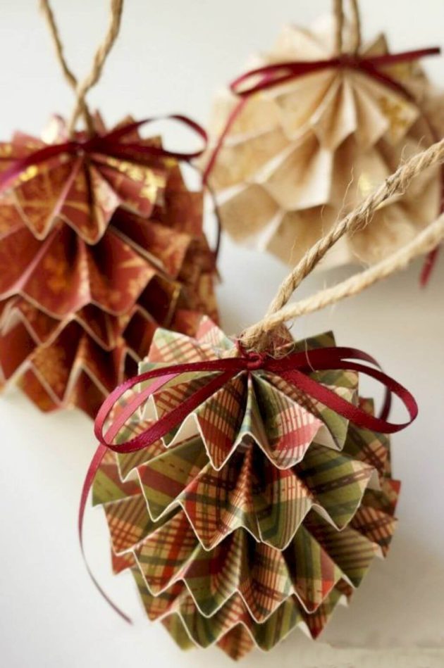 15-magical-paper-christmas-crafts-you-ll-need-only-a-few-minutes-to-make