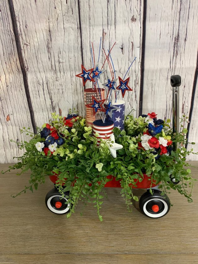 15 Charming 4th of July Centerpiece Designs for Festive Tablescapes