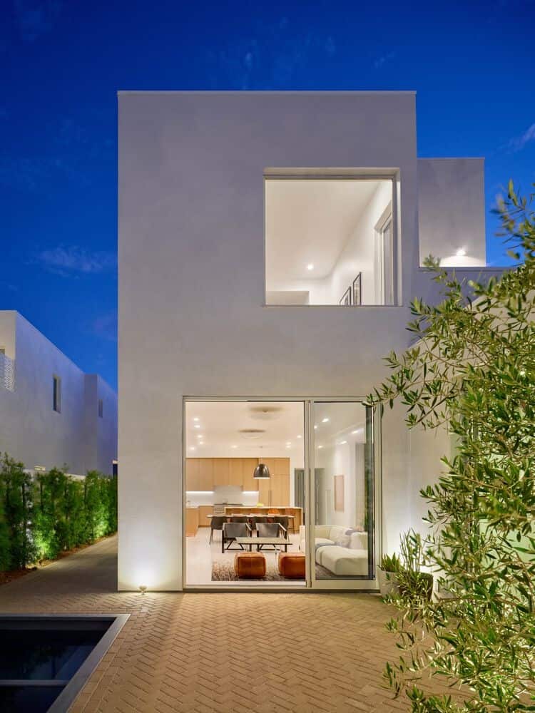 Santa Monica Courtyard Houses by Inaba Williams Architects in ...