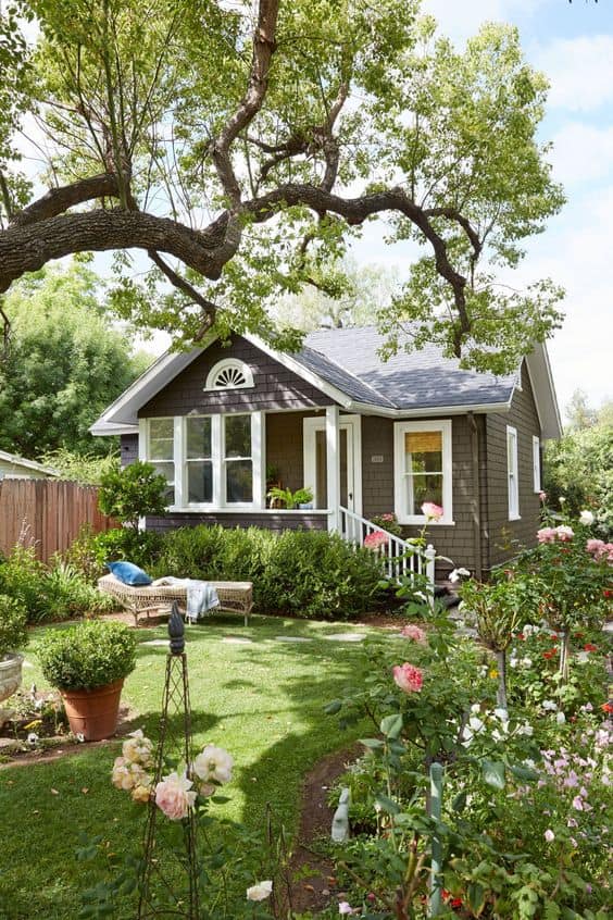 Small on Space, Big on Style: Inside and Outside Small House Designs