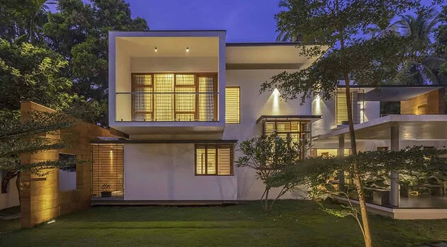 Float-en-Fold House by architecture.SEED in Thrissur, India